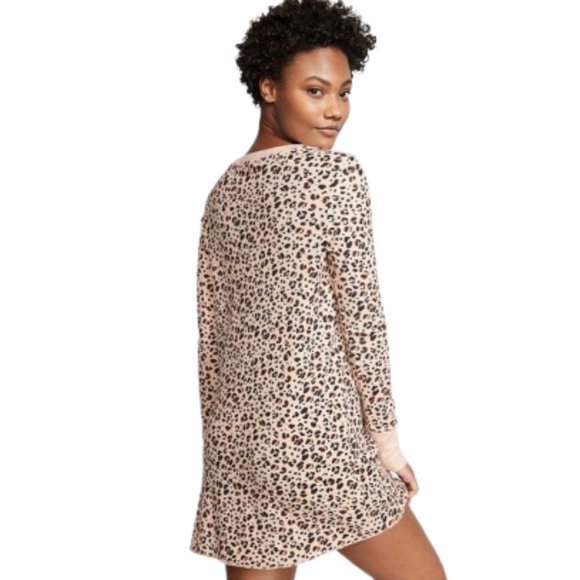 Victoria's Secret Women's Mini Thermal Sleepshirt Holiday Spotty Leo Medium NWT - Picture 2 of 7